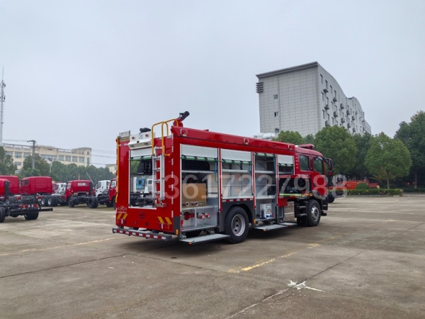德国曼恩压缩空气泡沫消防车