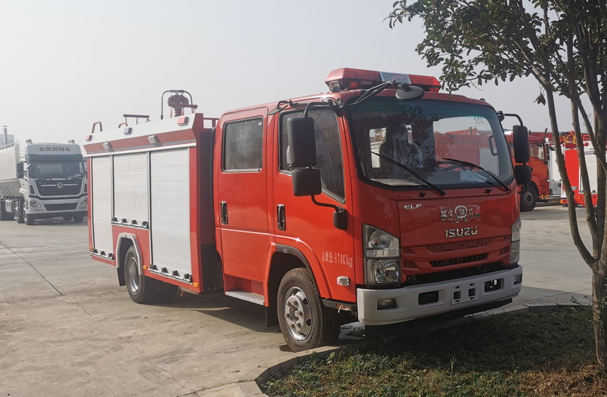 国六庆铃3.5吨水罐消防车